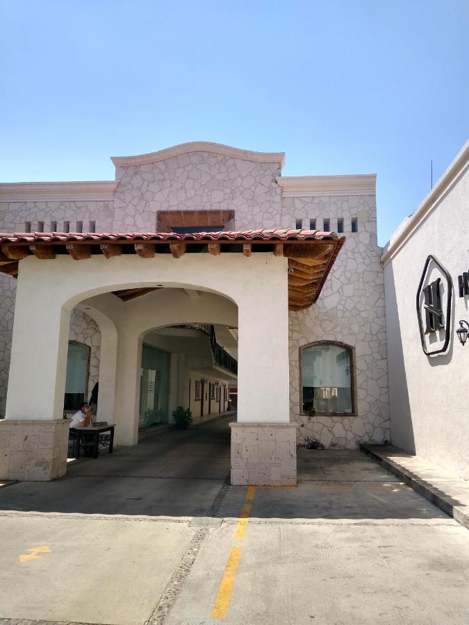Hotel Hacienda Ciudad Guzman Esterno foto