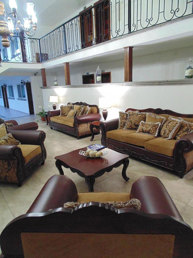 Hotel Hacienda Ciudad Guzman Esterno foto