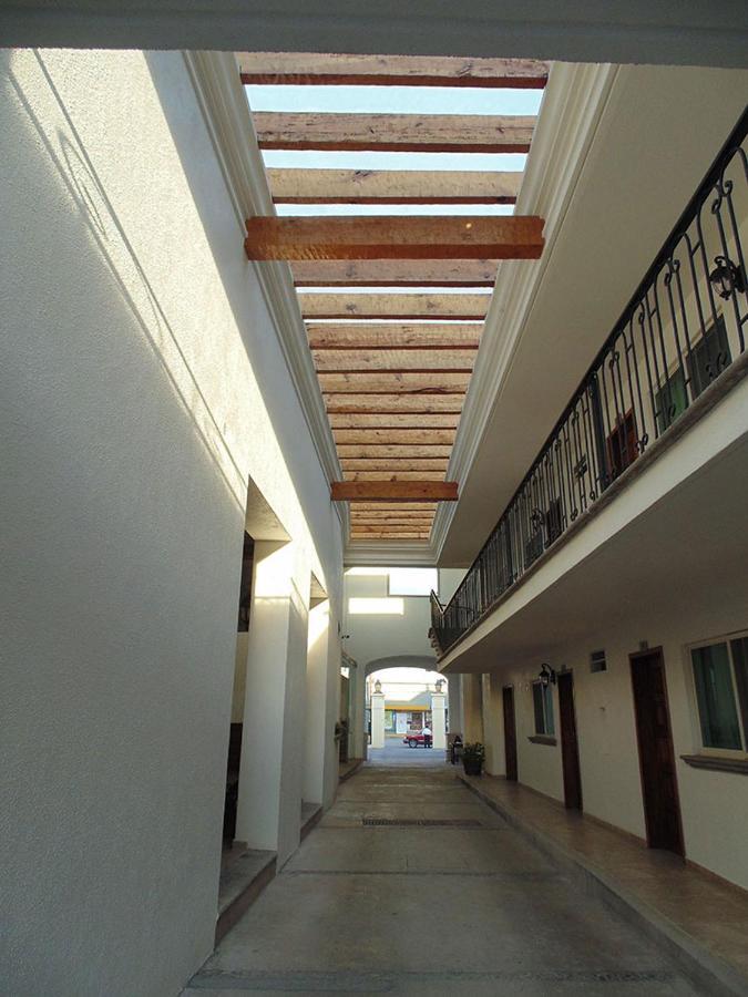 Hotel Hacienda Ciudad Guzman Esterno foto